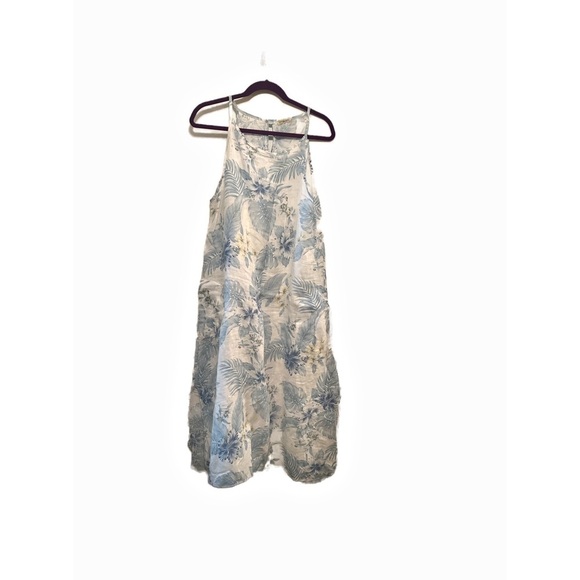 Blue and White Halter Maxi Sundress for Resort Wear - Picture 1 of 6